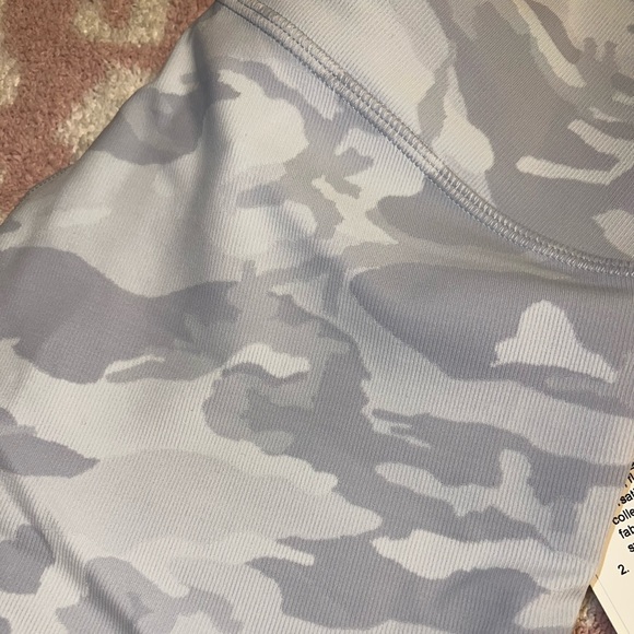 Lululemon Wunder Under High-Rise Crop 21” - Picture 2 of 4